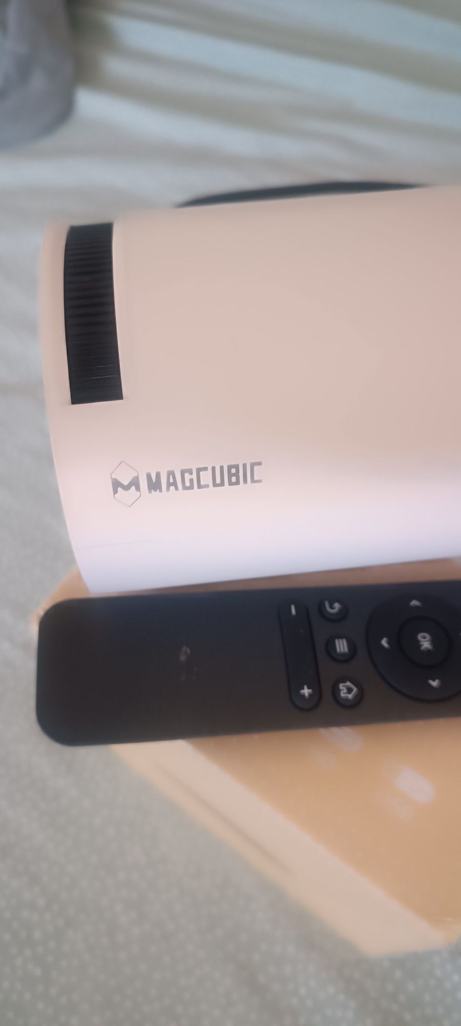 Mini projetor hd magcub android