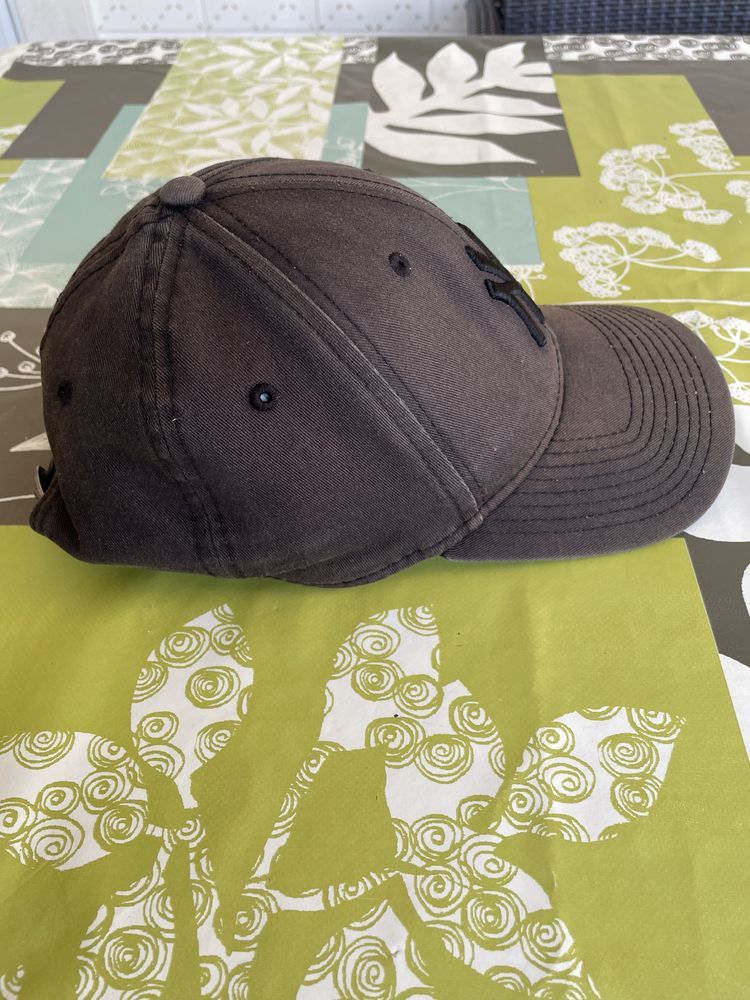 Boné New Era Preto