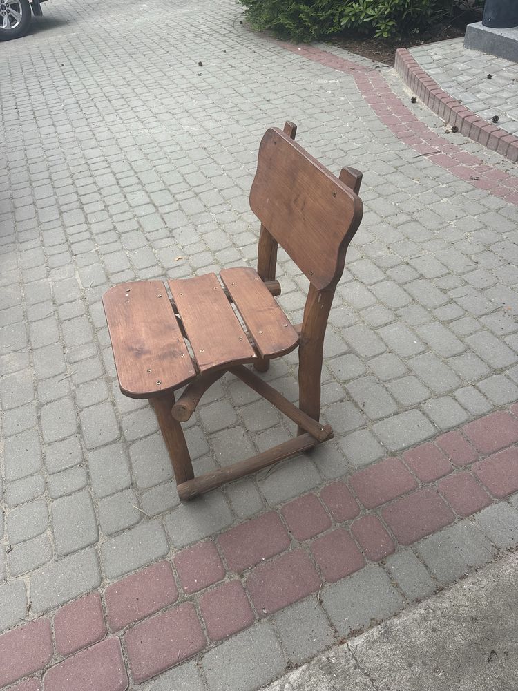 Sprzedam stół + 4 krzesła
