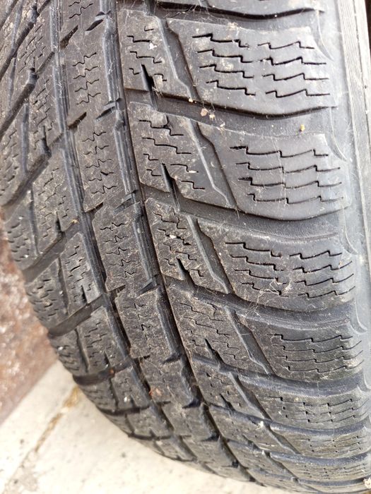 Продам пару nokian без латок