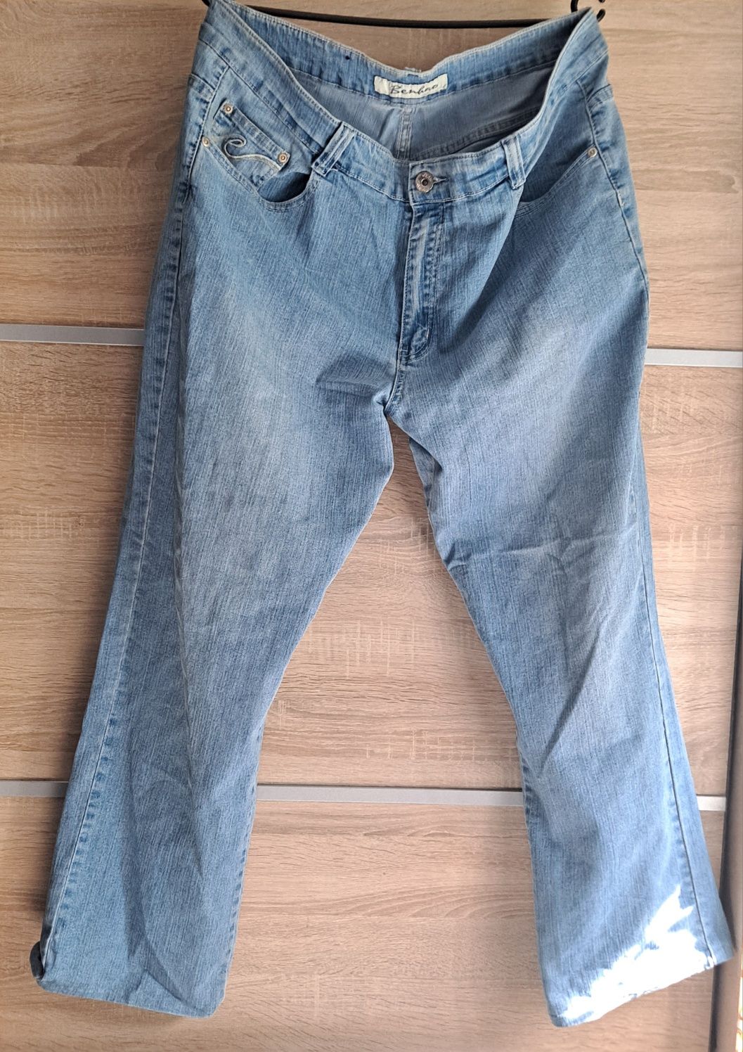 Jasne jeansy Ben Hao 52