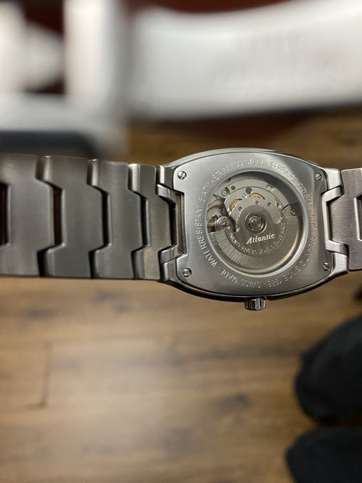 Продам часы