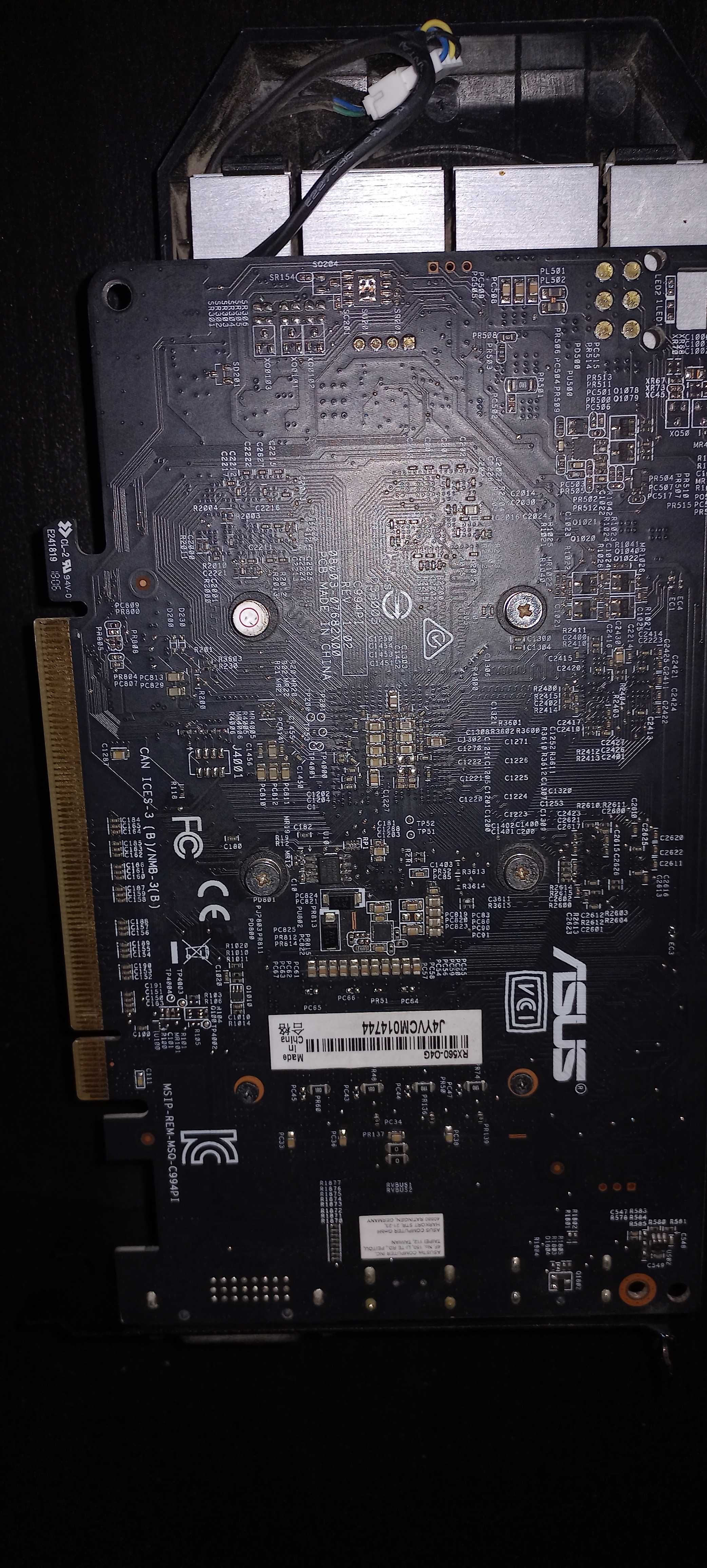 Placa gráfica Asus 4gb amd rx series