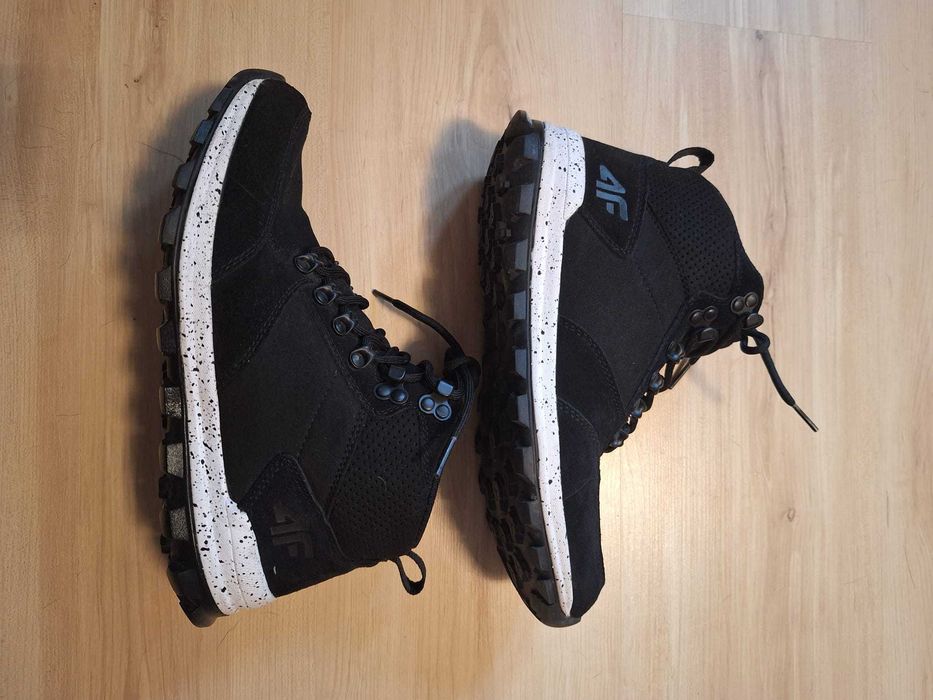 Buty 4F, zimowe, męskie, czarne, rozm. 41