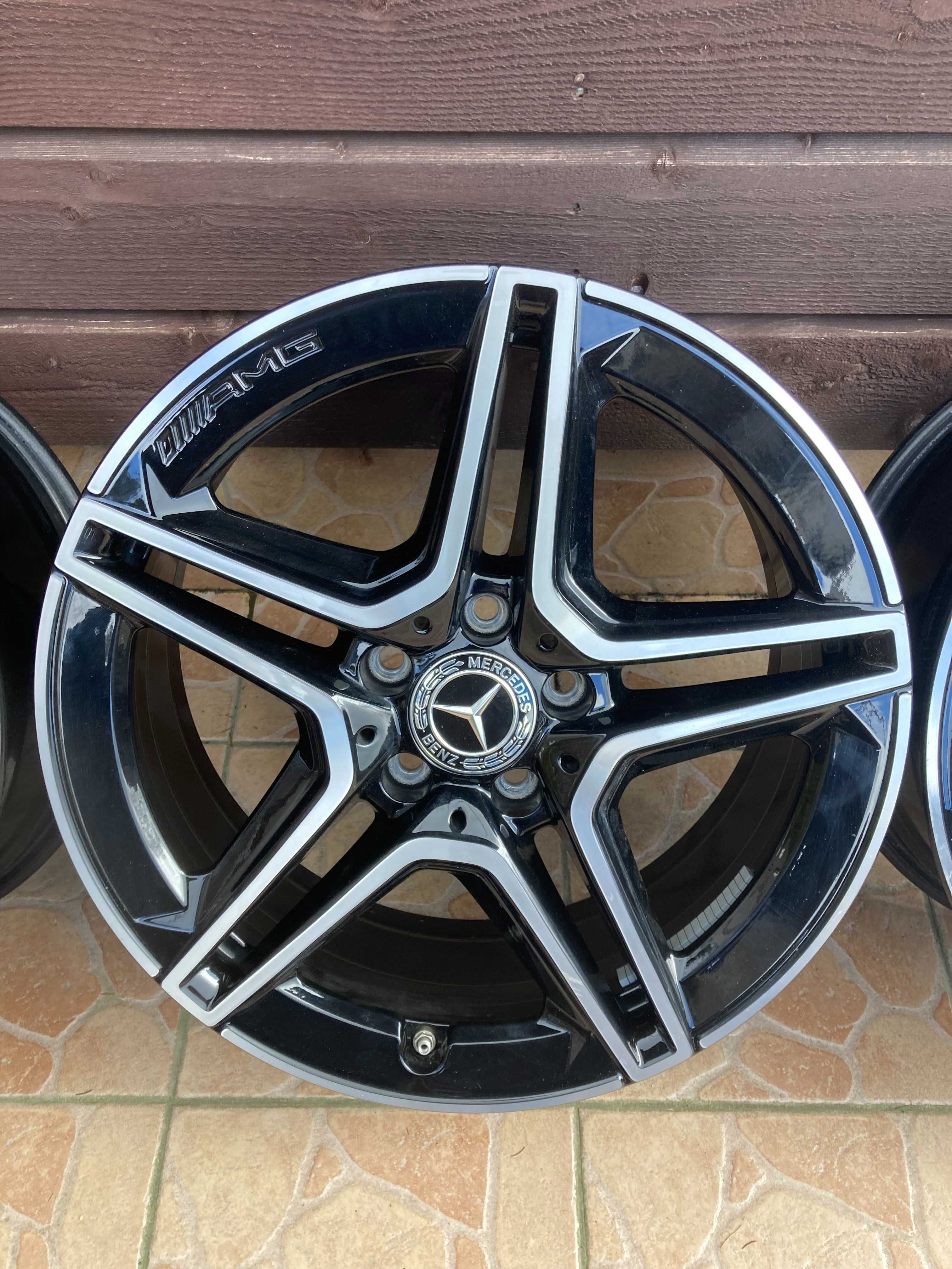 Mercedes  AMG  18" Komplet  Felg