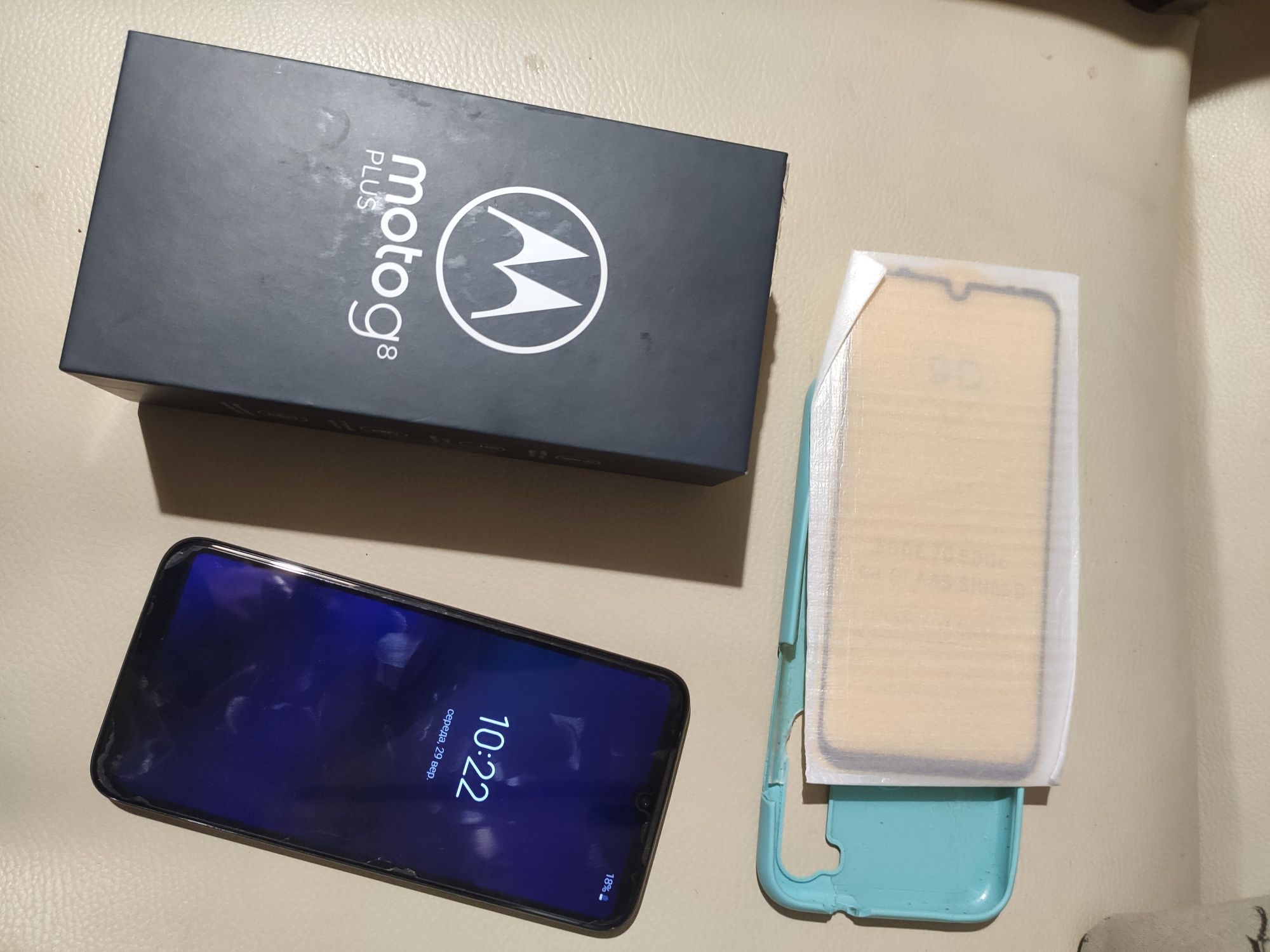 Moto g8 plus 4/64 nfc