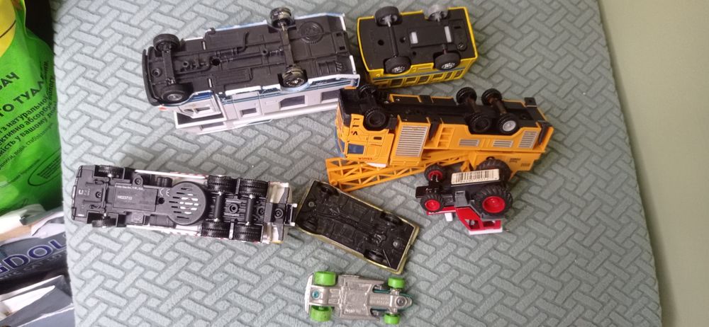 Машинка хот вилс тачки дом на колесах кран