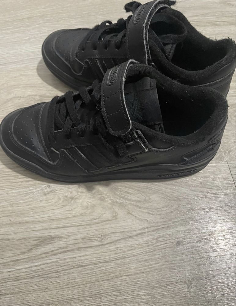 adidas forum preto