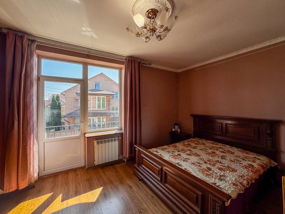 Продаж 1/2  клубного будинку. Роша/Горіхівська / 7хв до ТЦ "Майдан"