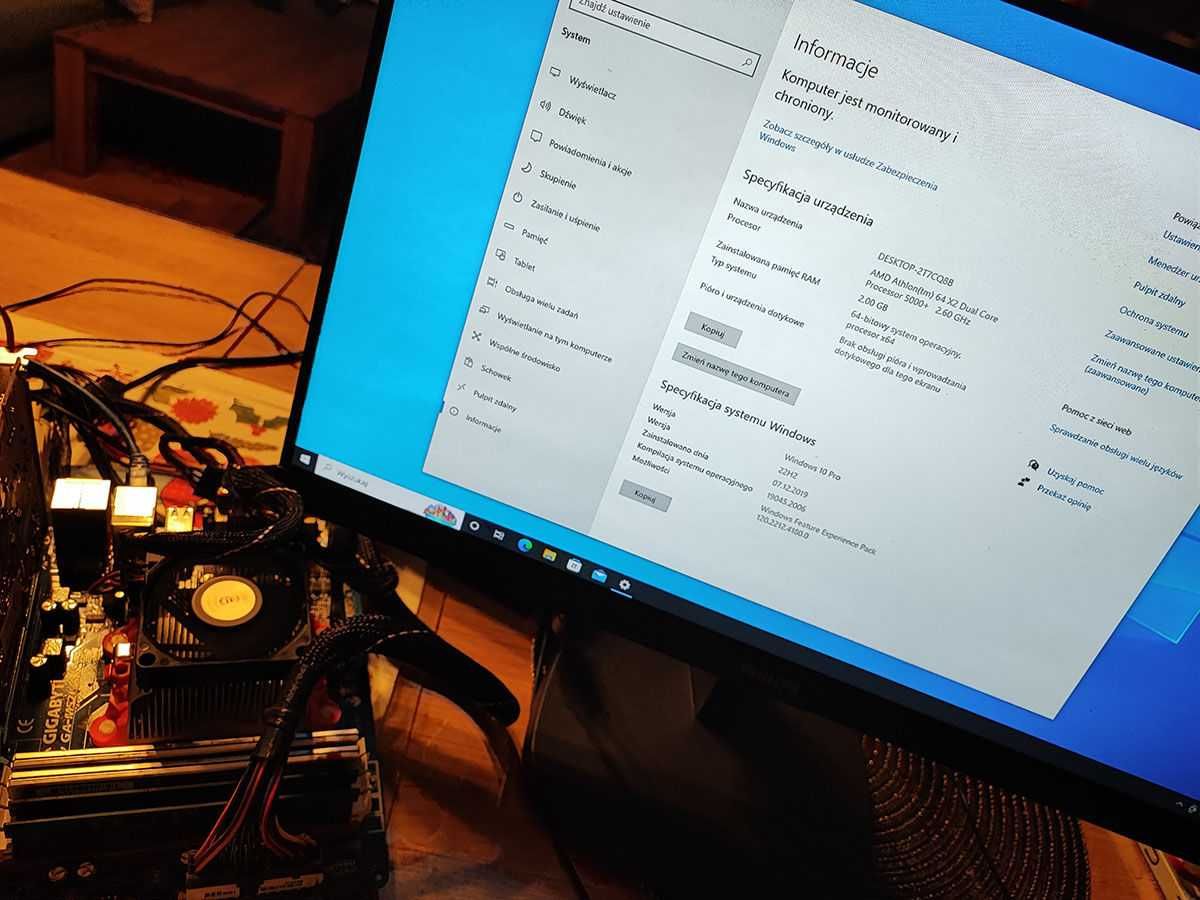 Płyta główna GIGABYTE M52L-S3, AMD ATHLON 64 X2 5000+, 2GB, Windows 10