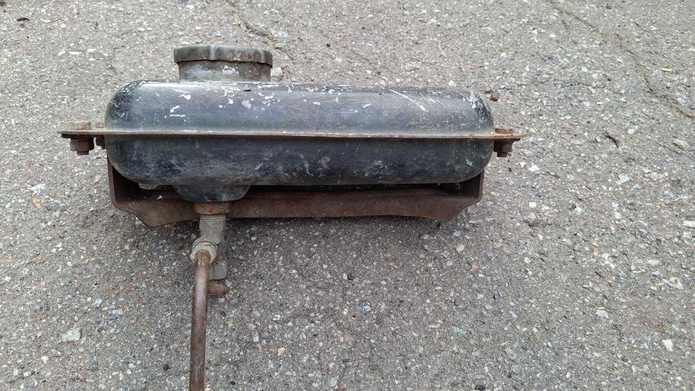 Бак для спецтехніки (1-1,5 літра)