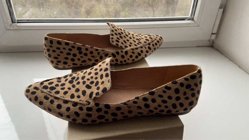 Балетки, мокасини, туфлі