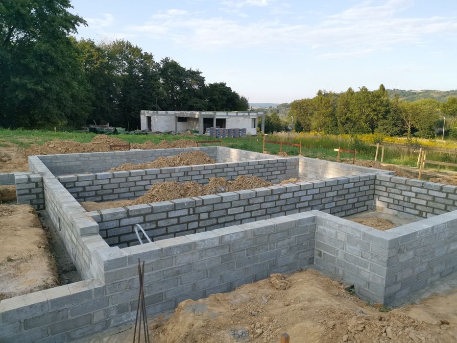 Murarz, budowa domów