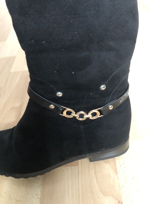 Жіноче зимове взуття