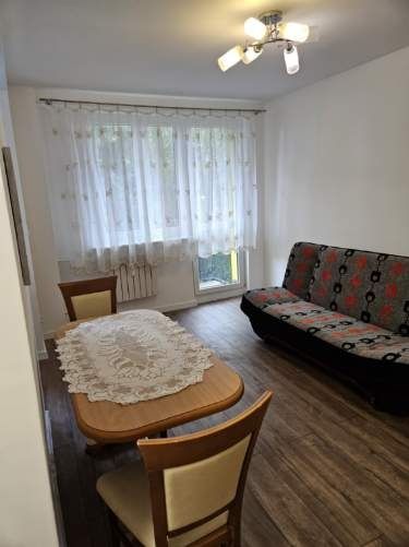 Ładna przytulna kawalerka.