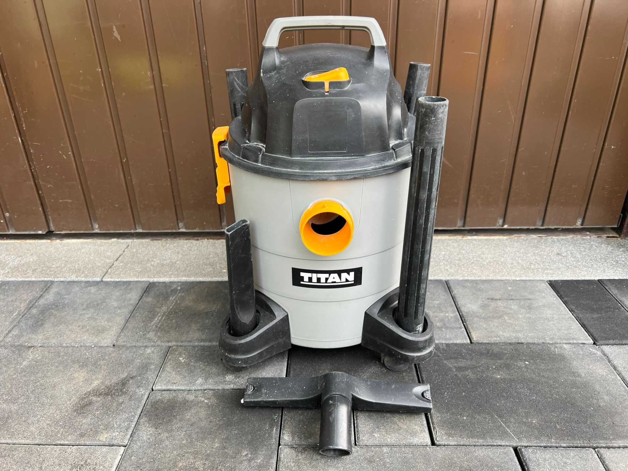 Odkurzacz przemysłowy Titan TTB774VAC 1300 W