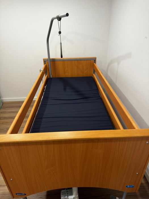 Cama Articulada Elétrica Invacare Medley Ergo