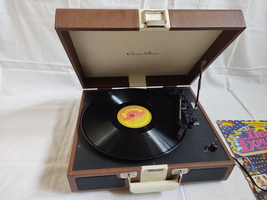 LENCO TT-33 Gramofon walizkowy orzech skóra plus 5 płyt winylowych