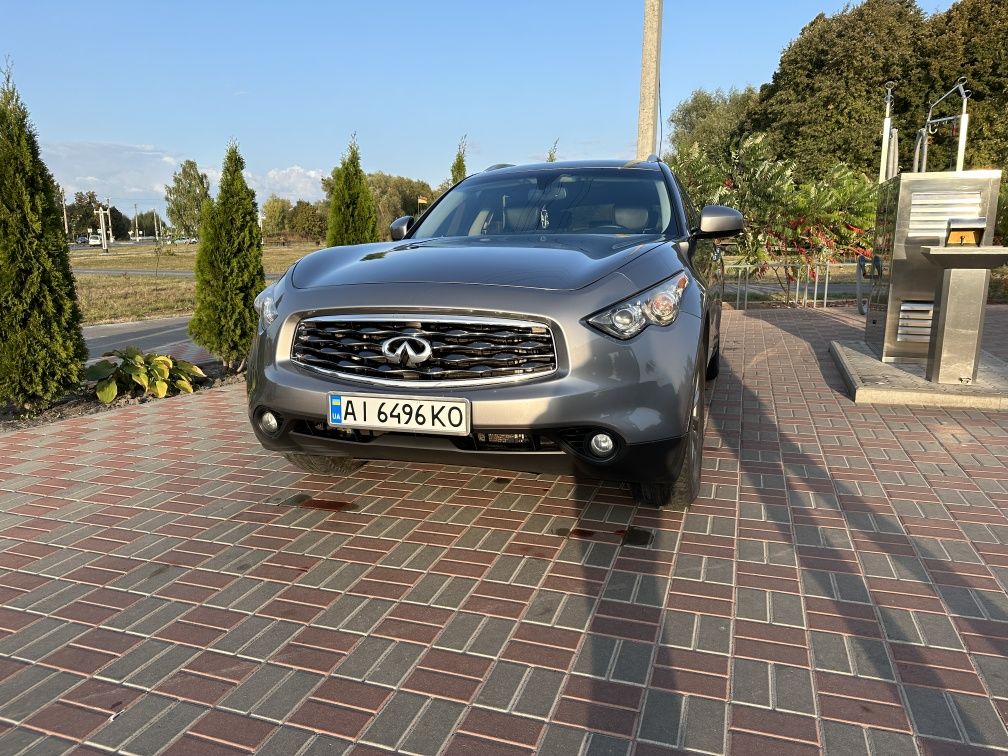 Infiniti fx 35, 2010р