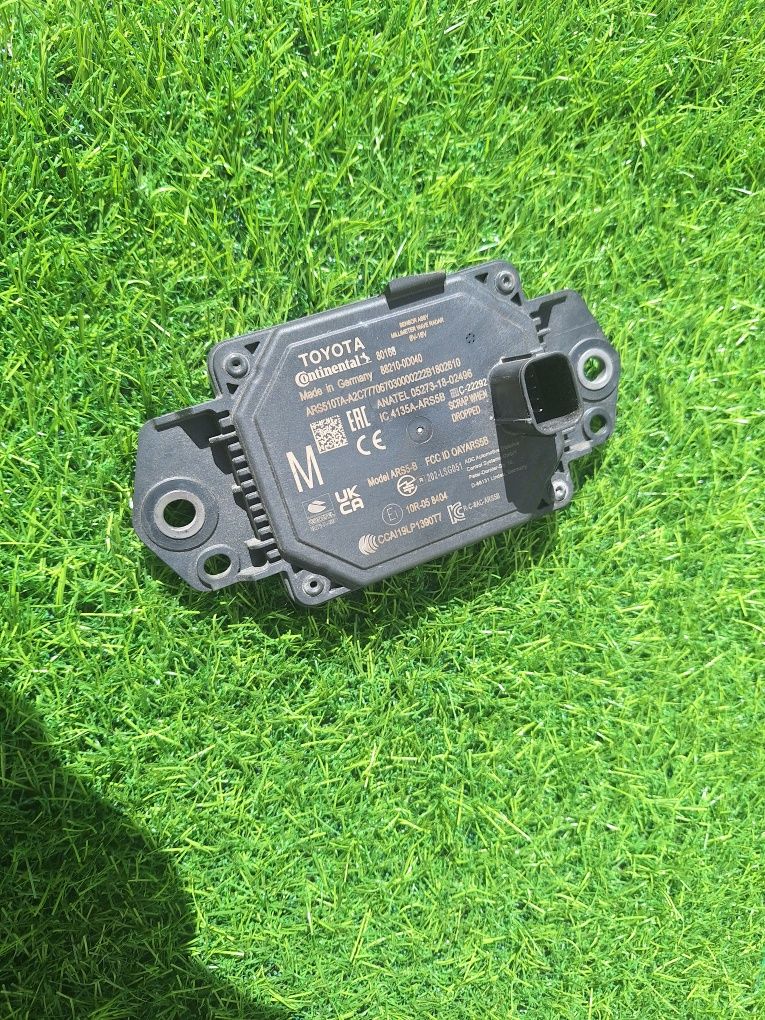 Radar sensor distronic toyota Yaris