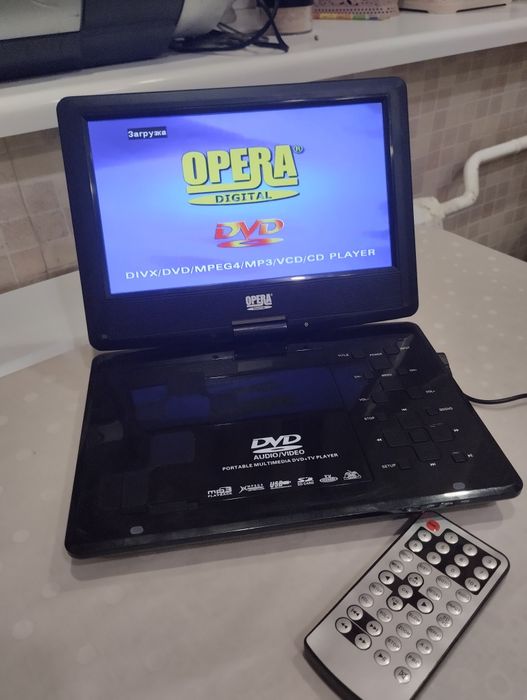 Портативный DVD плеер Opera.