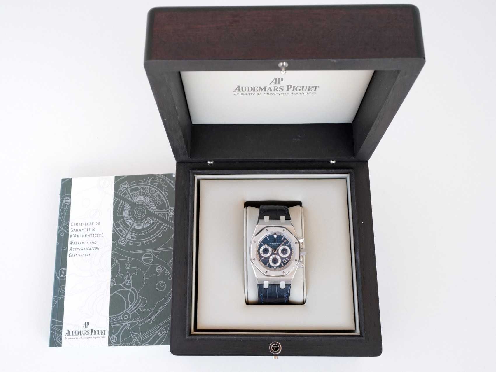 Audemars Piguet Royal Oak Chronograph 18k White Gold Blue Dial