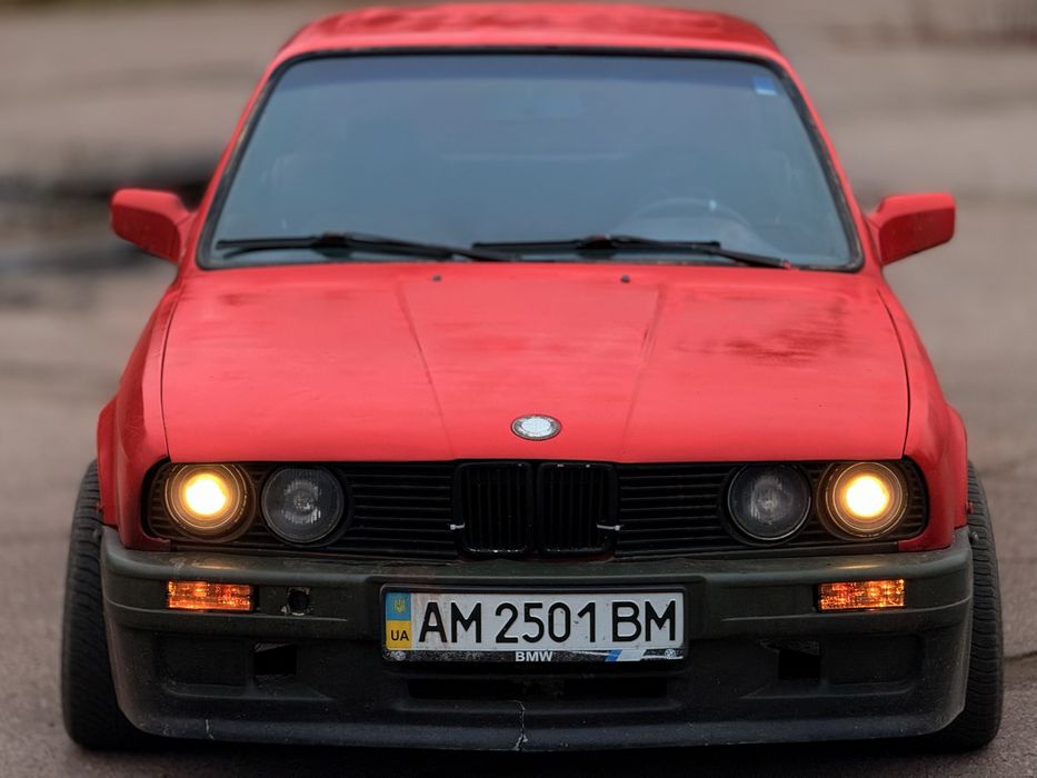 Продам корч е30 купе