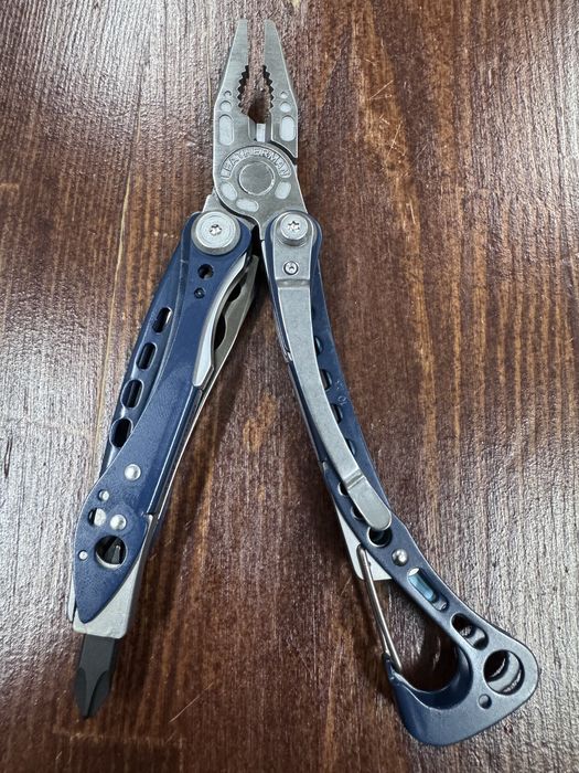Multitool Latherman Skeletool sx
