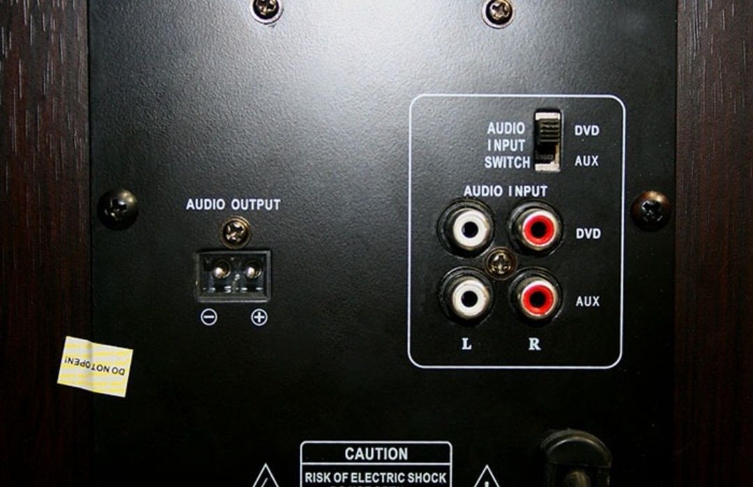 Kolumny stereo CARBON CR-762 2x150W RMS