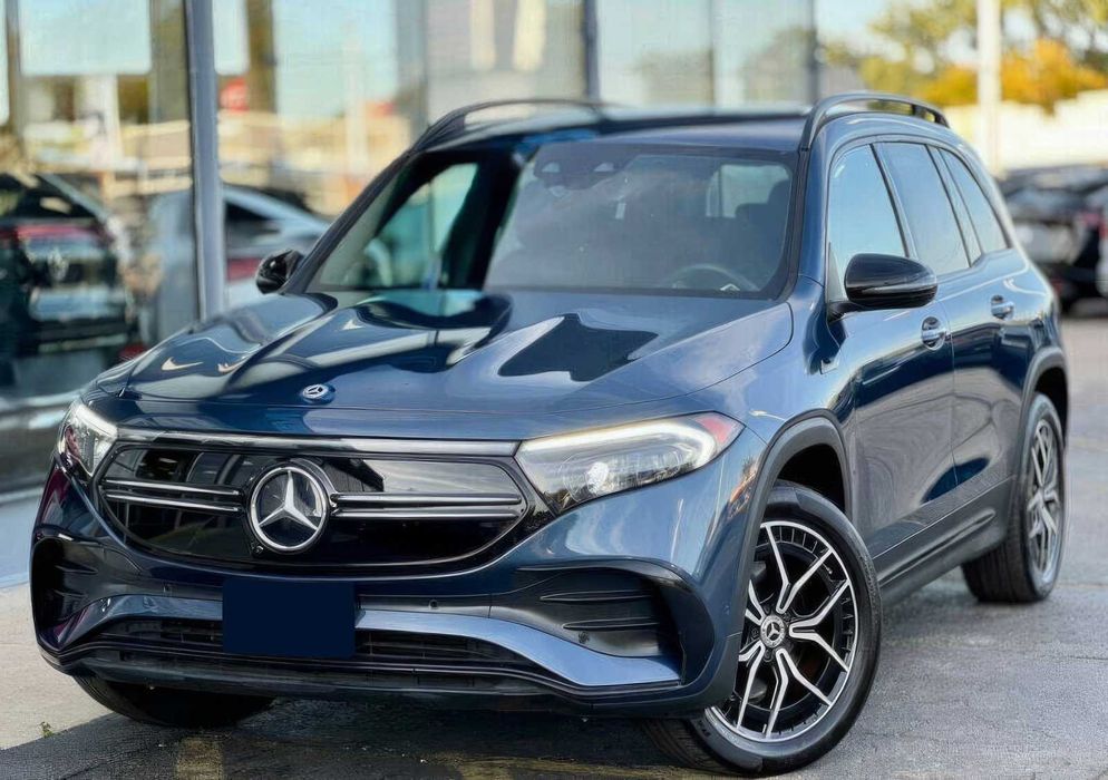 Mercedes-Benz EQB EQB 300 4MATIC      2022