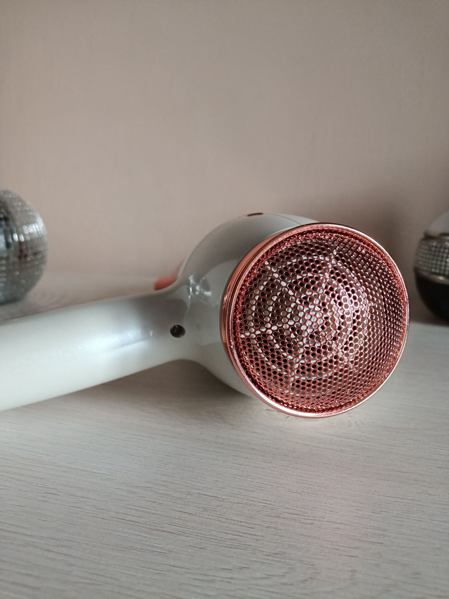 Lekka suszarka do włosów Lily England Deluxe Hair Dryer Rose Gold