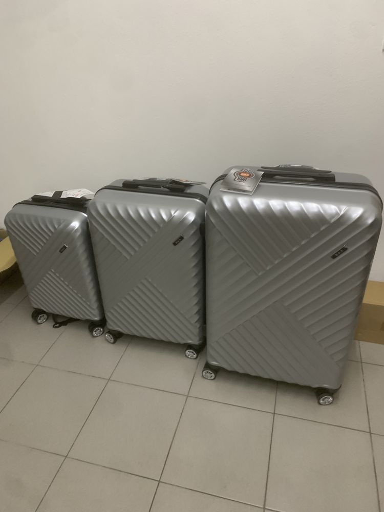 Conjunto 3 malas de viagem prateado