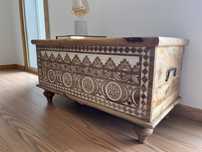Mesa de centro/baú (Índia, madeira de manga)