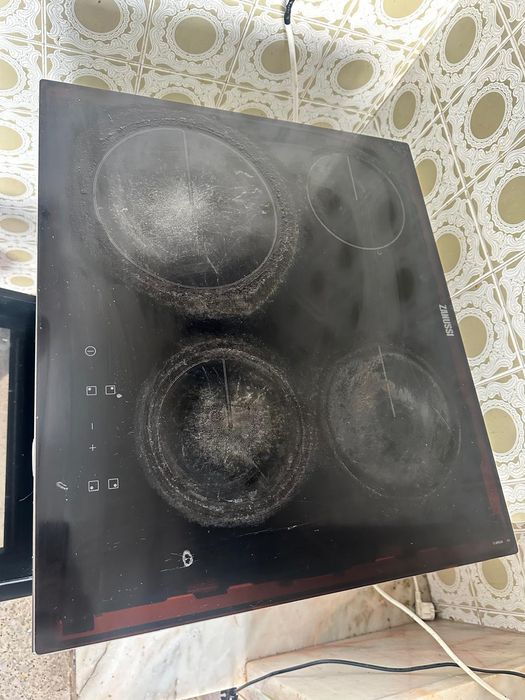 Ótima placa com forno