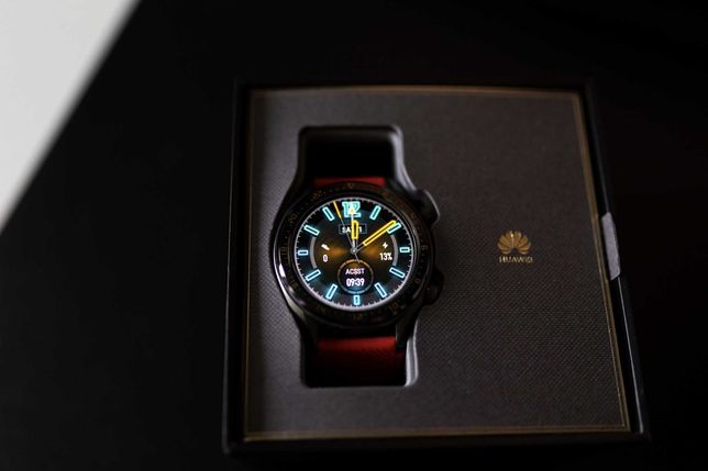 Zegarek Smartwatch Huawei Watch GT jak nowy Cały Set