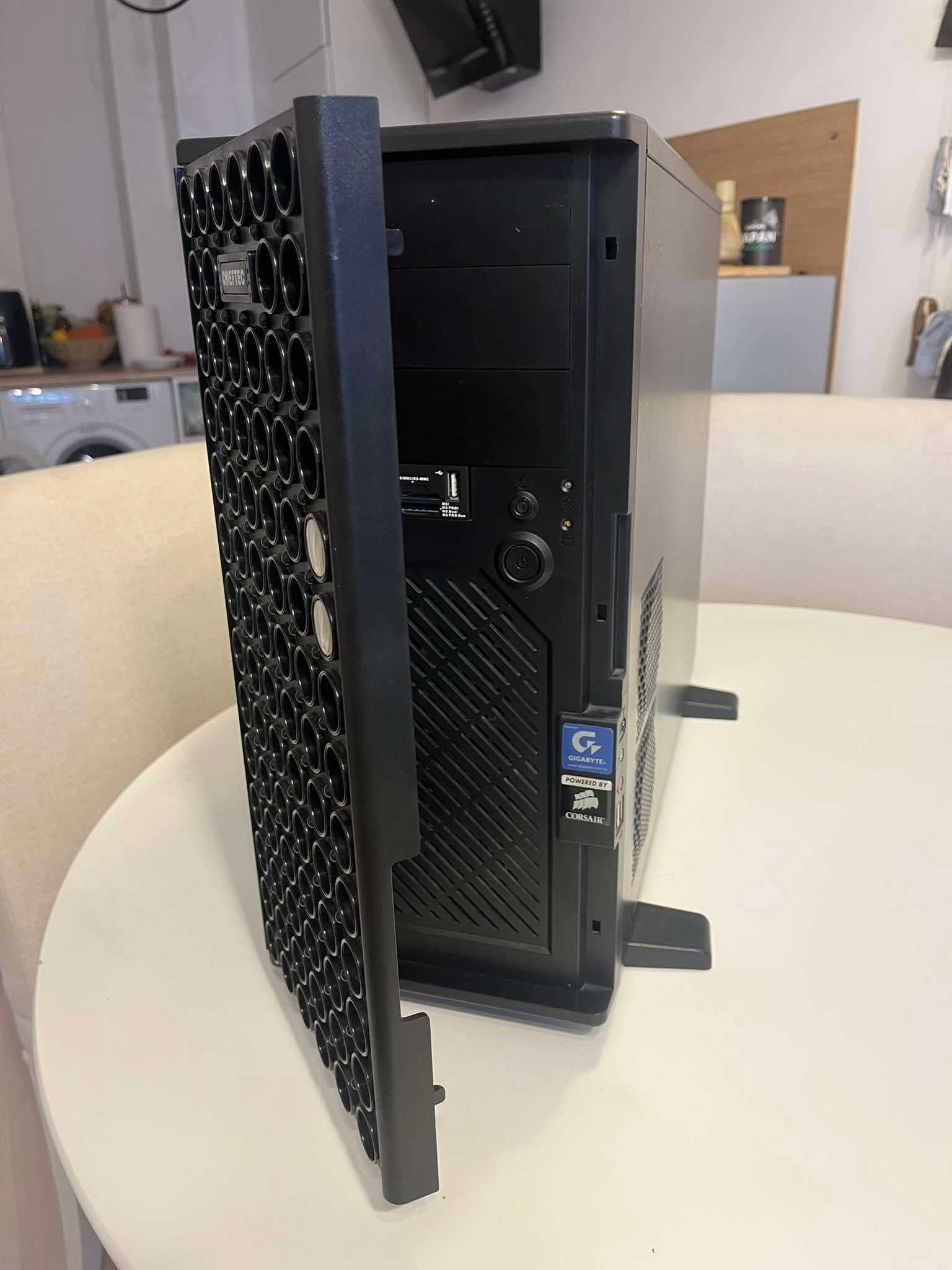 Komputer stacjonarny: Intel Core i7-3770, 16GB DDR3, ECS H67H2-M: UEFI