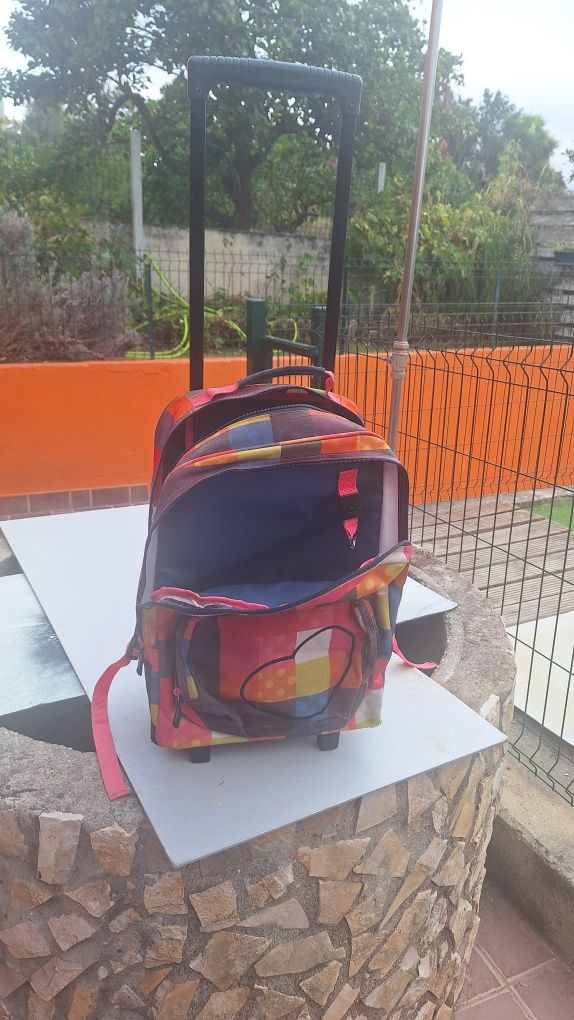 Mochila Deeply em bom estado
