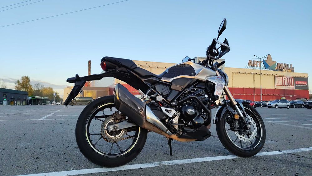 Мотоцикл Honda CB300R для Мото Джимхани