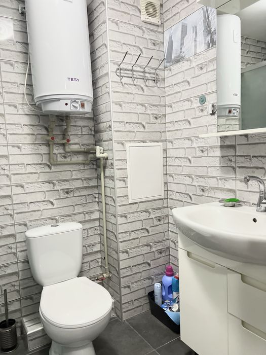 Здам 1 к кв метро Нивки, Берестейська, Сирець, Посольство США