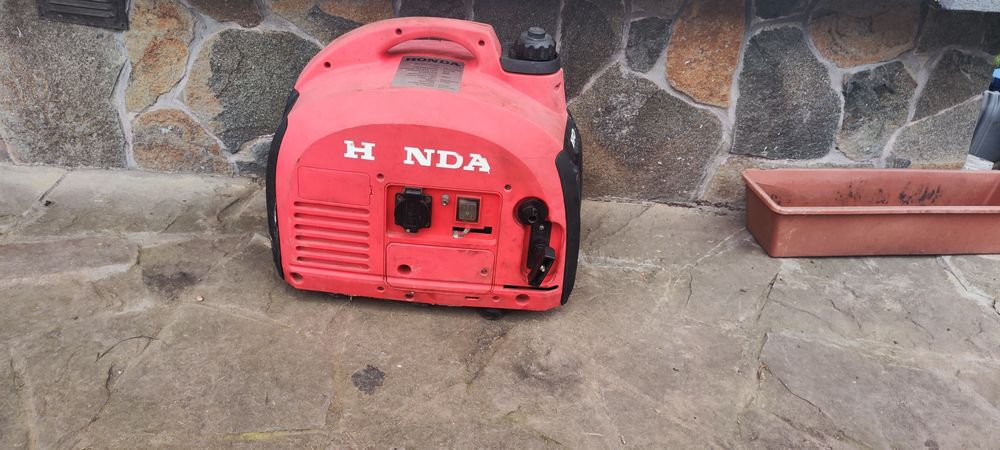 Генератор інверторний Honda під відновлення
