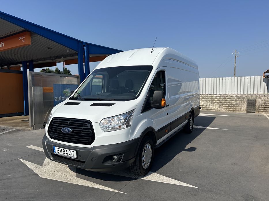 Ford Transit Maxi