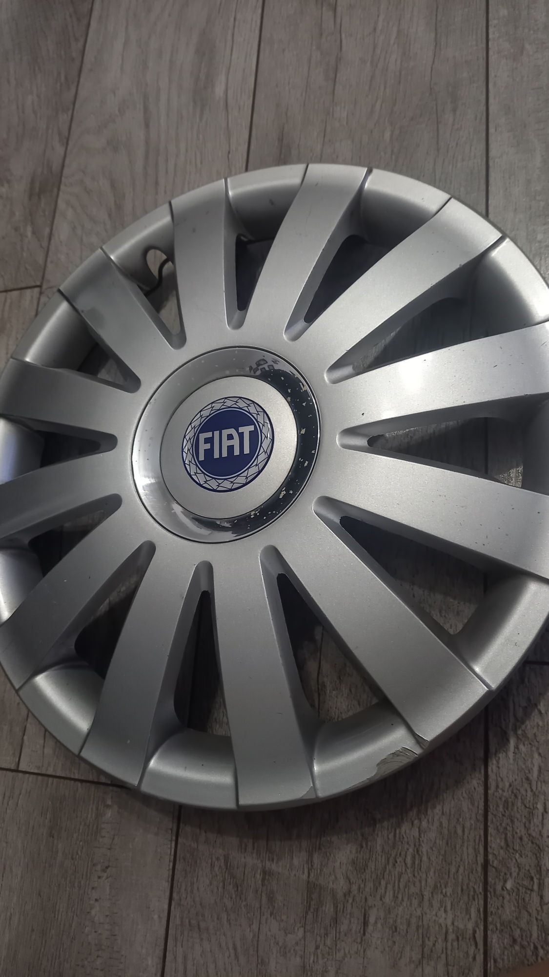 Kołpak 13 Fiat  bez pęknięć