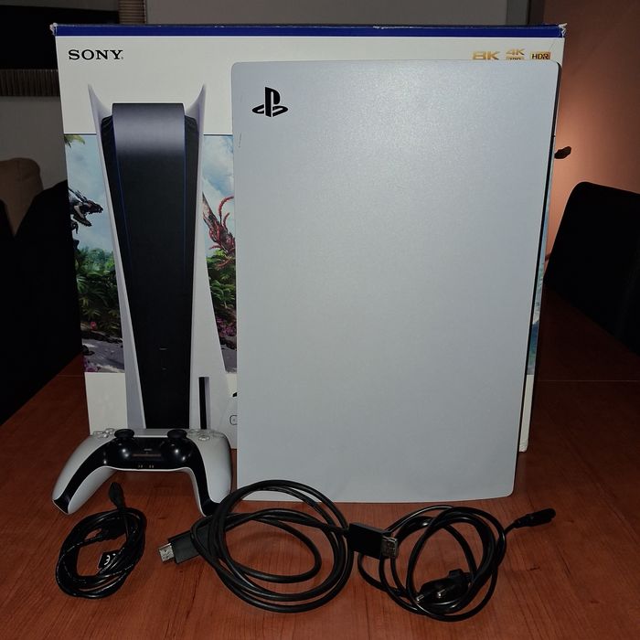 PlayStation 5 (PS5) – Versão Disco – Comando + Suporte + Cabos + Caixa