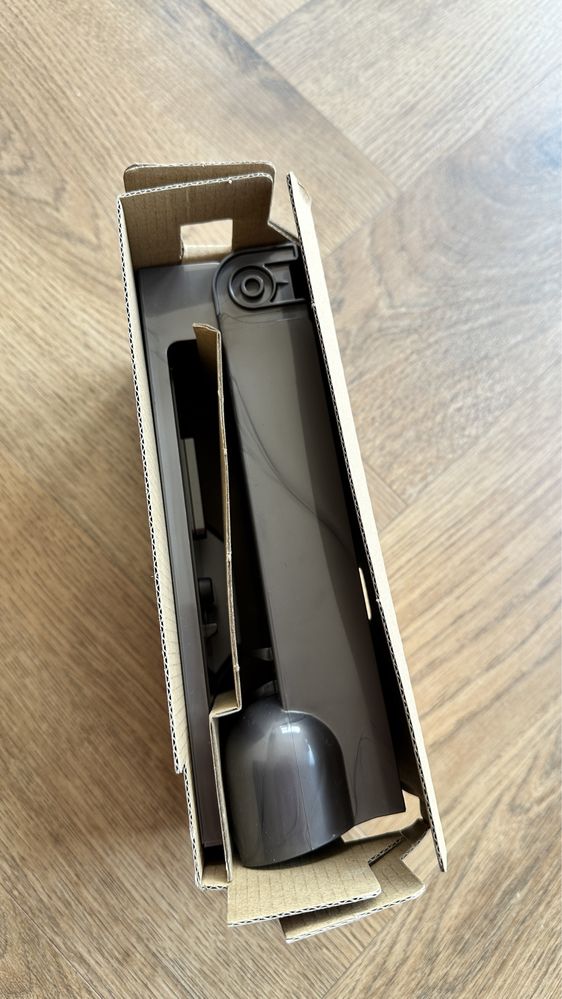 Stacja dokująca Dyson V12 mocowanie do ściany odkurzacza