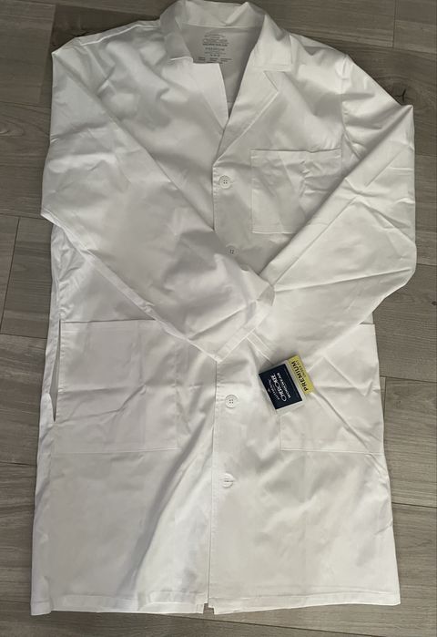 Biały fartuch Cherokee unisex