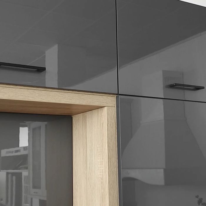 Кухня нова з вітрини