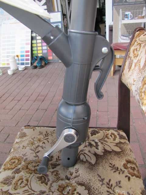 Parasol tarasowy balkonowy ścienny na ścianę okrągły 300cm kremowy