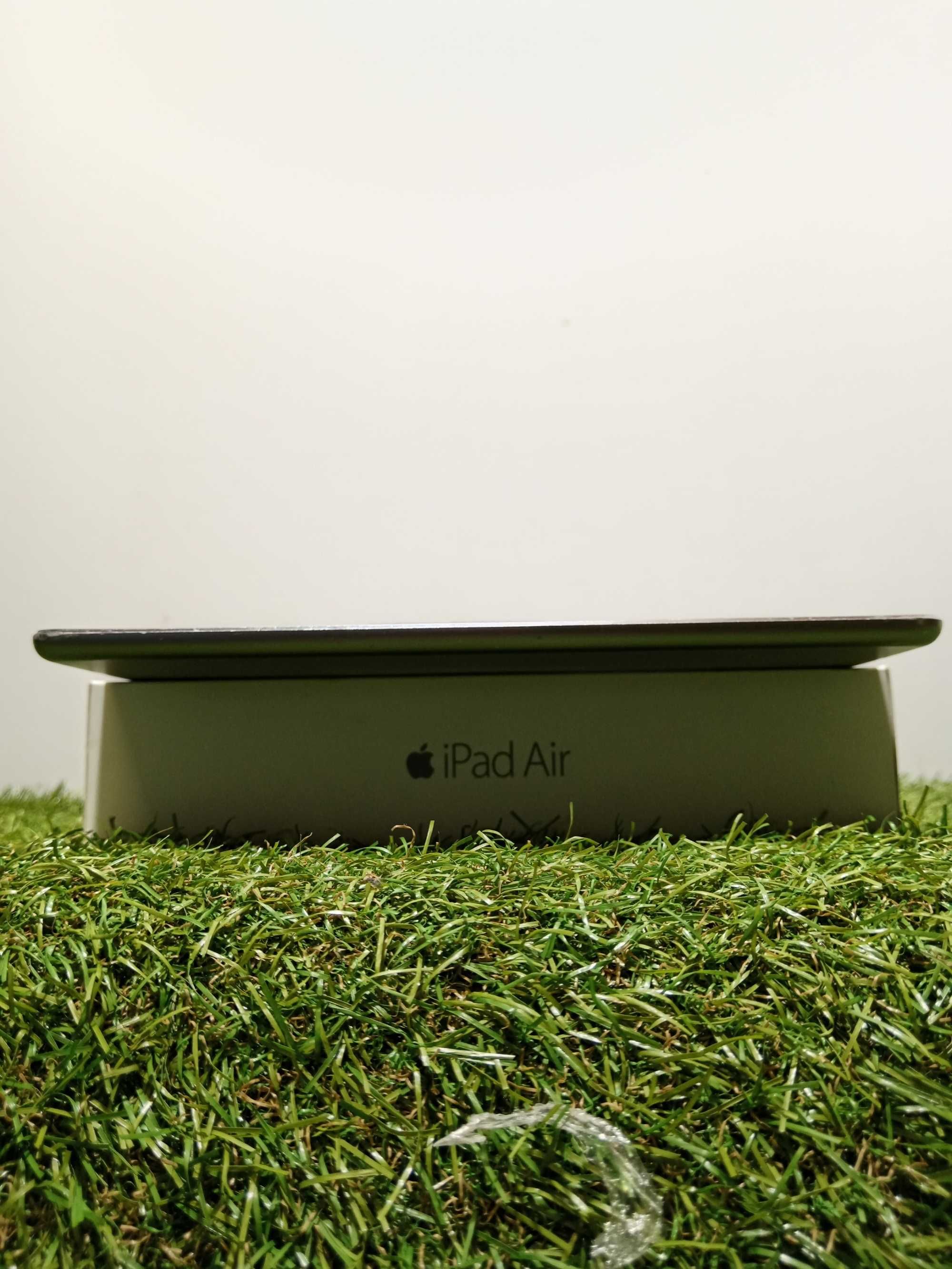 Apple iPad Air 1 (A1474/16 ГБ/Bat 90%) (22)