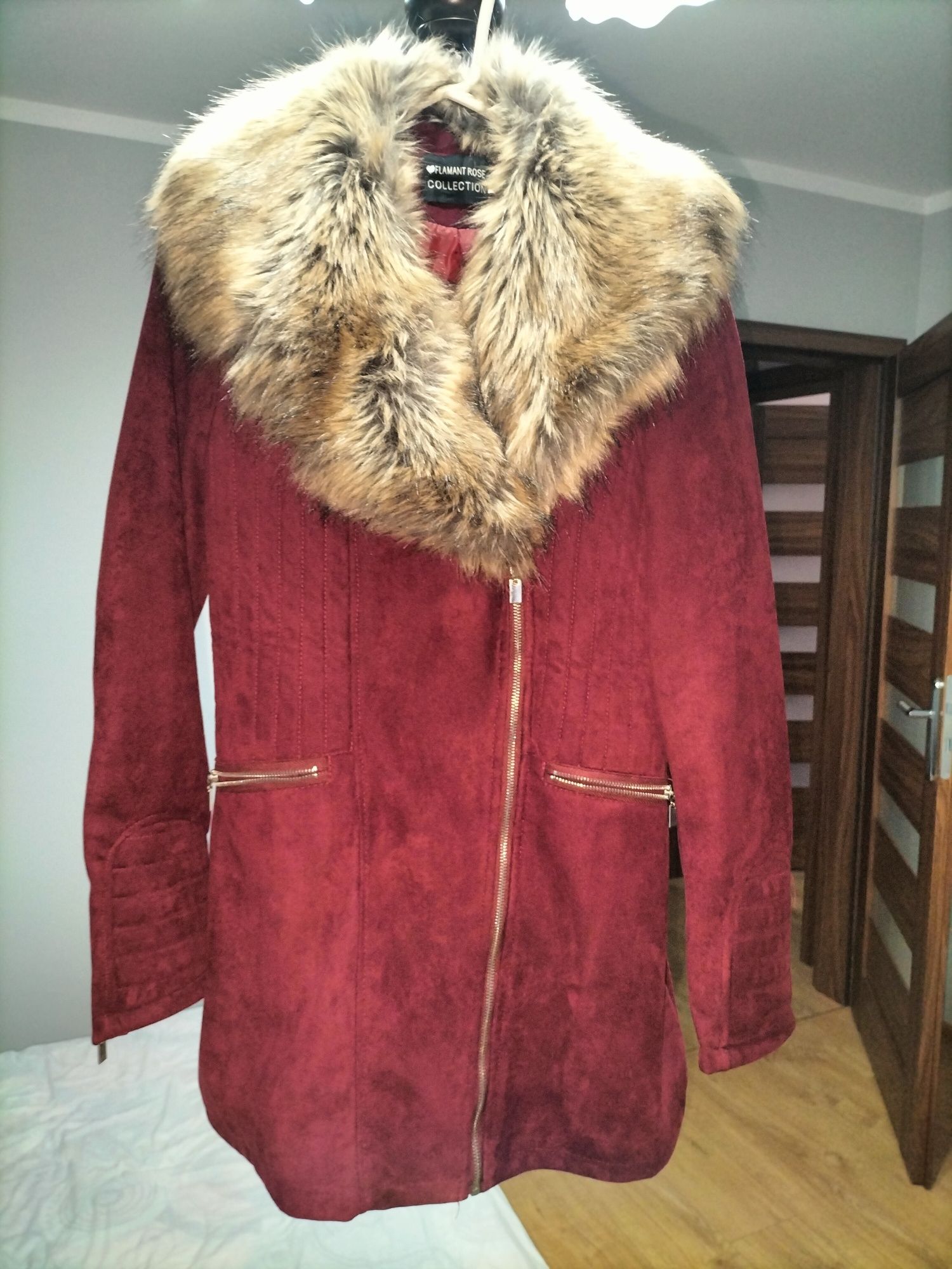 Płaszcz elegancki bordo, zamsz futerko rozmiar 38.
