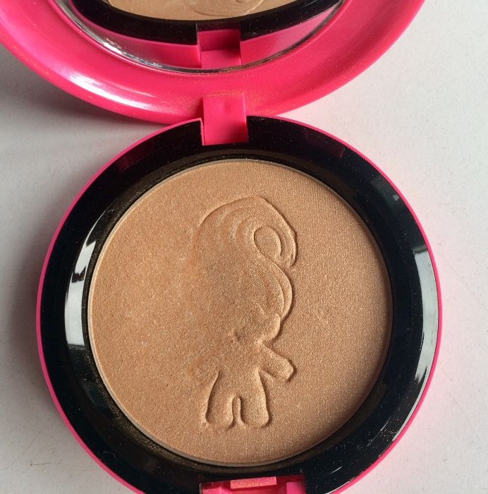 Iluminador Beauty Powder MAC Good Luck Trolls